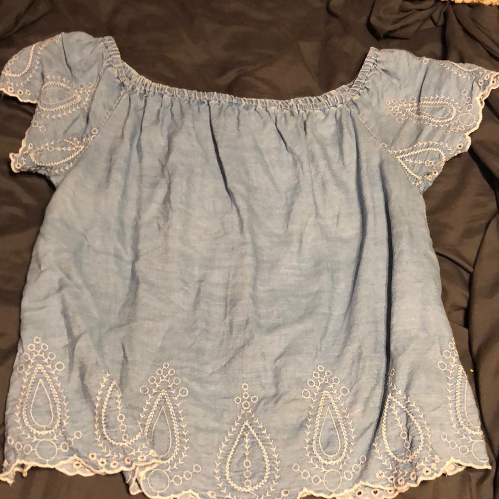 Jean off the shoulder